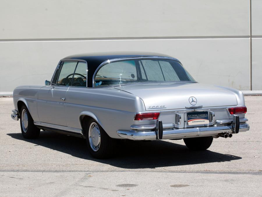  Mercedes-Benz 300 SE Coupe 1962 года  (фото 12 из 13)